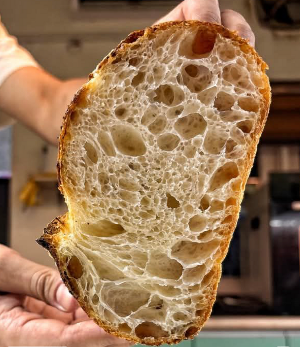 Masterclass: L'arte della Panificazione con Lievito Madre con lo Chef Giona Sironi- Sabato 28 Novembre 2026
